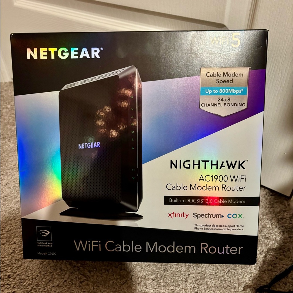 NETGEAR Black NightHawk Modem Router Combo - Picture 2 of 13